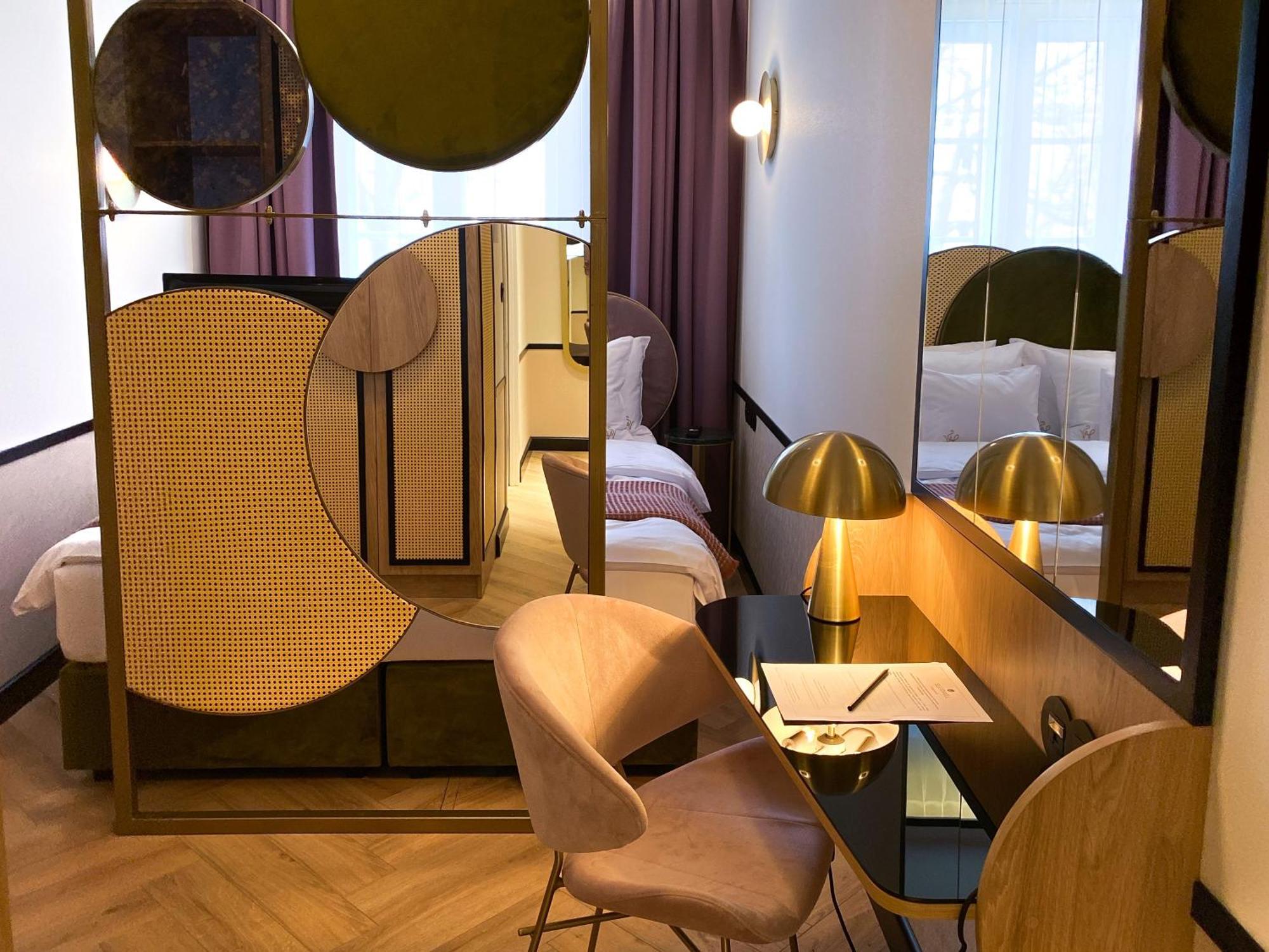 Sleepwell Boutique Apartments Варшава Стая снимка
